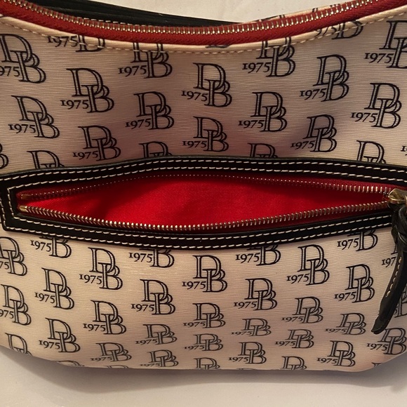 Dooney & Bourke Black and Cream Patterned Shoulder Bag - Picture 2 of 12